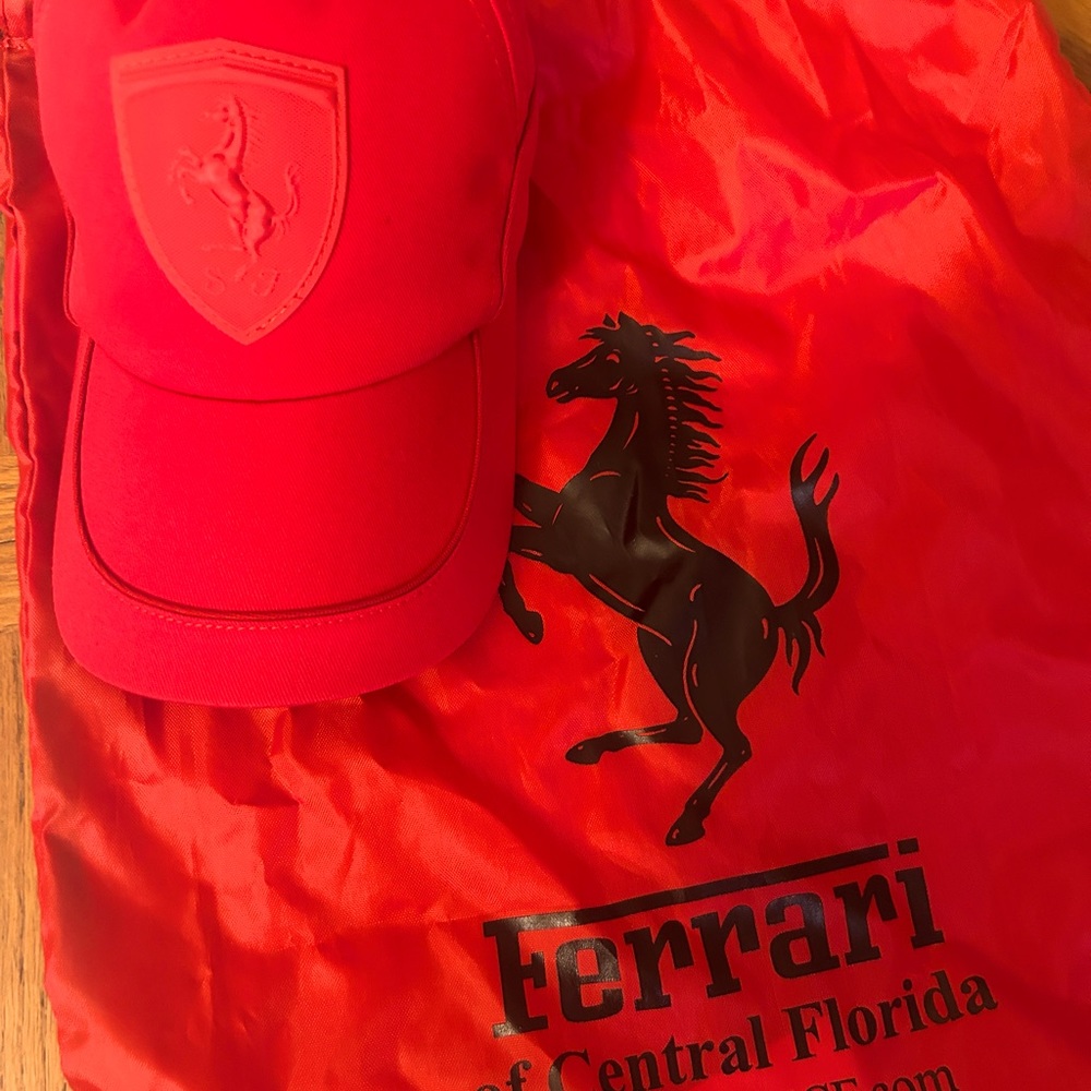 FERRARI HAT BRAND NEW NEVER WORN WITH FERRARI BAG IT CAME WITH !